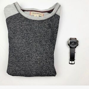 Tommy Bahama Men's Gray pullover crewneck size M